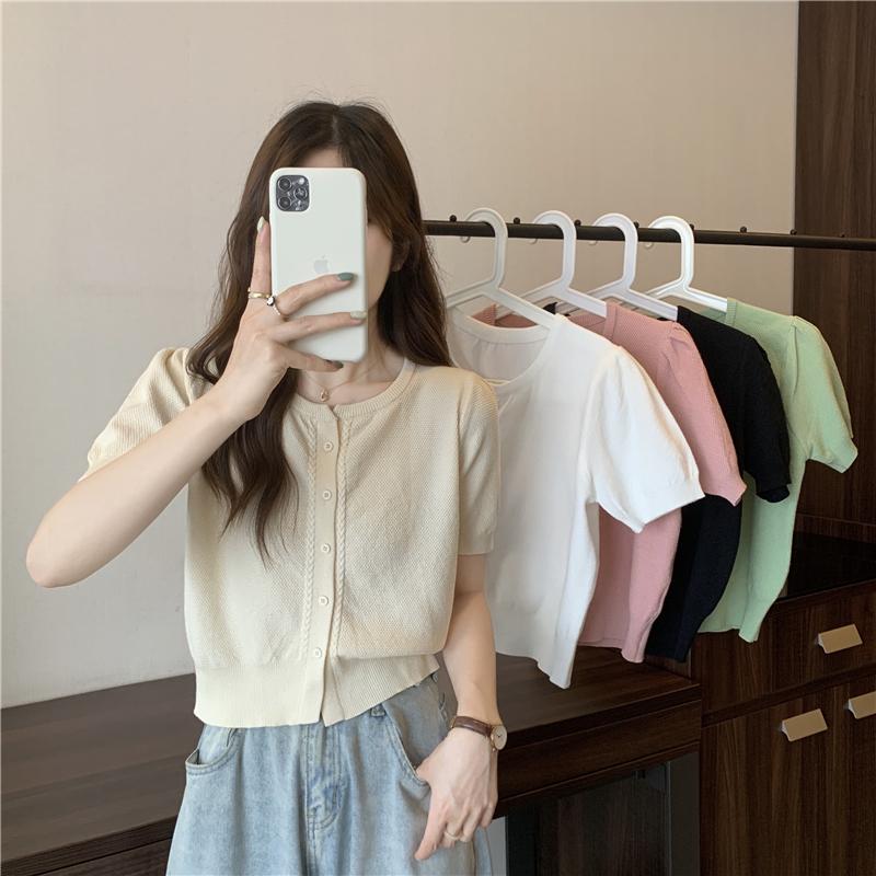Product Introduction of Áo Thun ngắn Tay Phong Cách Mới Mùa Hè, Cổ Chữ O, Dễ Phối Đồ Dành Cho Nữ, Ngắn Ngắn Tay, Một Hàng Cúc, Áo Cardigan Dệt Kim, Đơn Giản 11