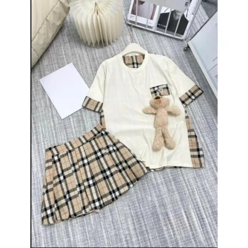 Set Áo phông bbr đính Gấu phối chân váy bbr xếp ly cho Nữ Top Dress Shirts Women