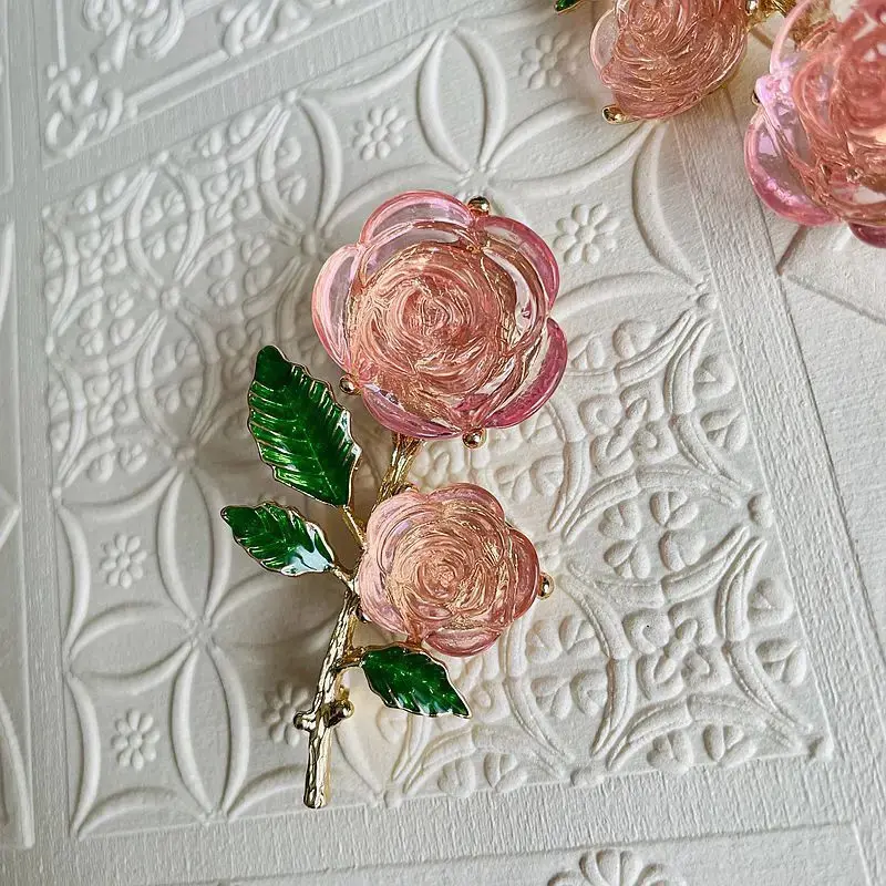Vintage Rose Flower Brooch, Silver Needle Earrings, Enamel Drops, Green Leaves, Women's Ice Crystal, Powdery Feeling Brooch 0