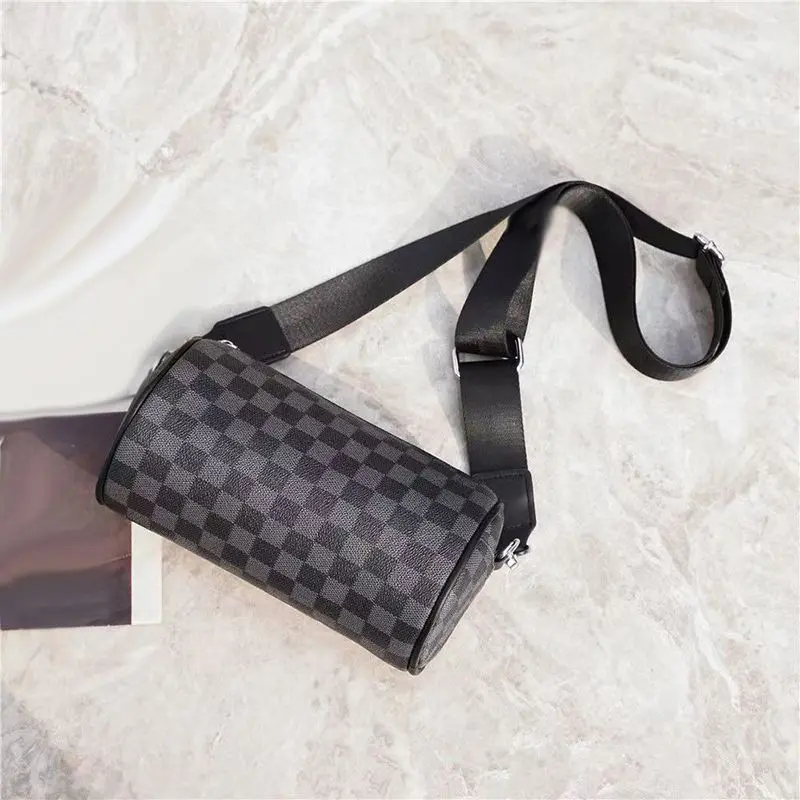 [Zipper Closing Method] 2024 New Daily Check Pattern Shoulder Bag Men's Messenger Bag Small Cylinder Advanced Casual Trend Vintage Bag