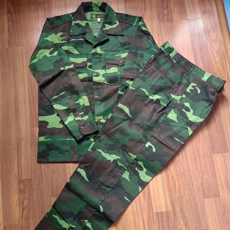 Bộ bảo hộ lao động Quang Hải vải kaki màu xanh hoạ tiết dằn di dài tay cho Nam mặc đi làm, đi chơi gồm 1 áo và 1 quần Menswear