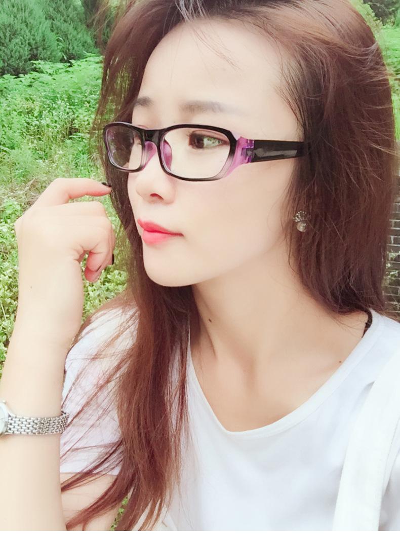 Product Introduction of Anti-Blue Light Fashion Computer Glasses Non-Prescription Men's Flat Glasses Women's Gaming Phone Protective Glasses Street Vendor Wholesale 4