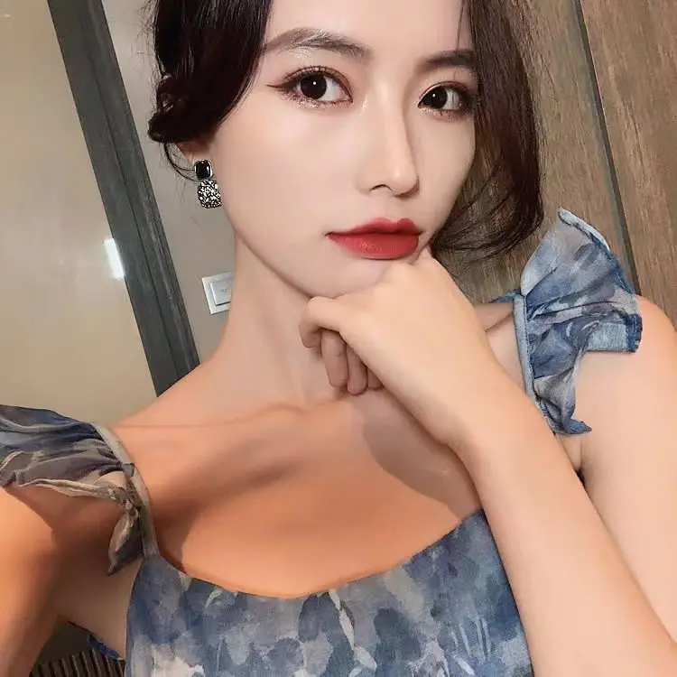 OKEBELANJA Anting Petak Berkristal Hitam S925 Aksesoris Wanita Korea Style 5