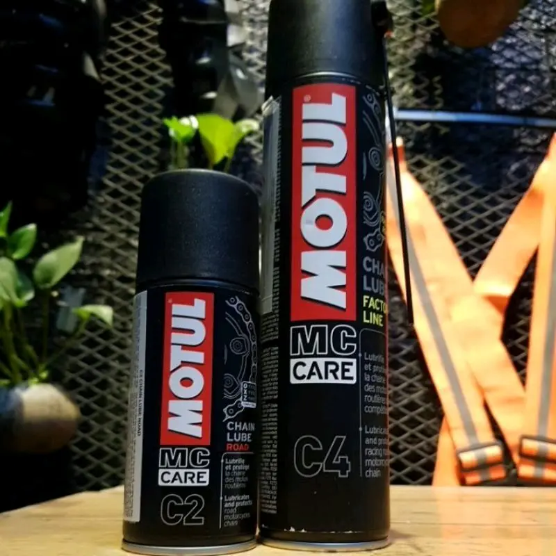Xịt Dưỡng Sên Motul C2 Và C4 Nhập Khẩu Pháp . Chống Văng Hiệu Quả Dùng Cho Mọi Loại Sên . Phụ Tùng 1