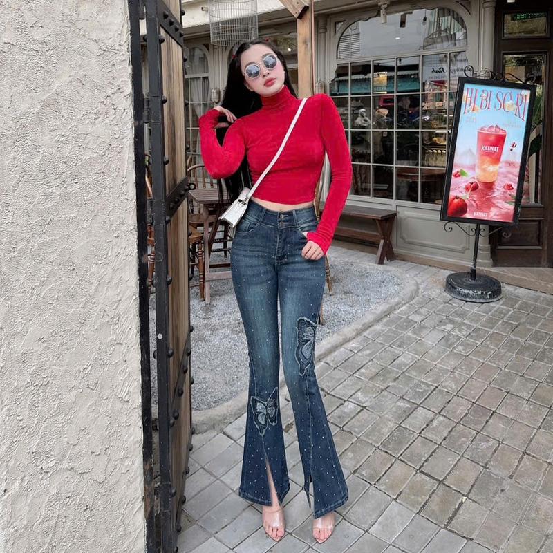 Quần jeans nữ NM ống loe đính đá thêu bướm xẻ tà chéo lai phong cách douyin từ 40-70kg quan jean Women Denim