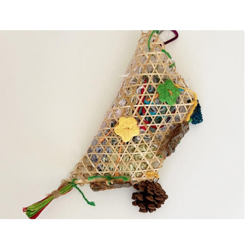 Product Introduction of Parrot Toy Bambus-woven Rattan Drawing Paper Tear Peonie Bird Tear Damage Decompression Pression Color Paper Pendant 4