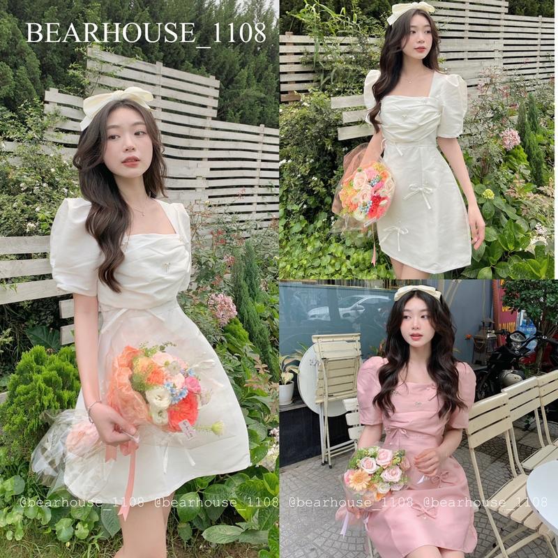 ĐẦM VÁY TACCTA ĐÍNH NƠ XẾP LY NGỰC *LYRA DRESS (TẶNG KÈM NƠ BABY)