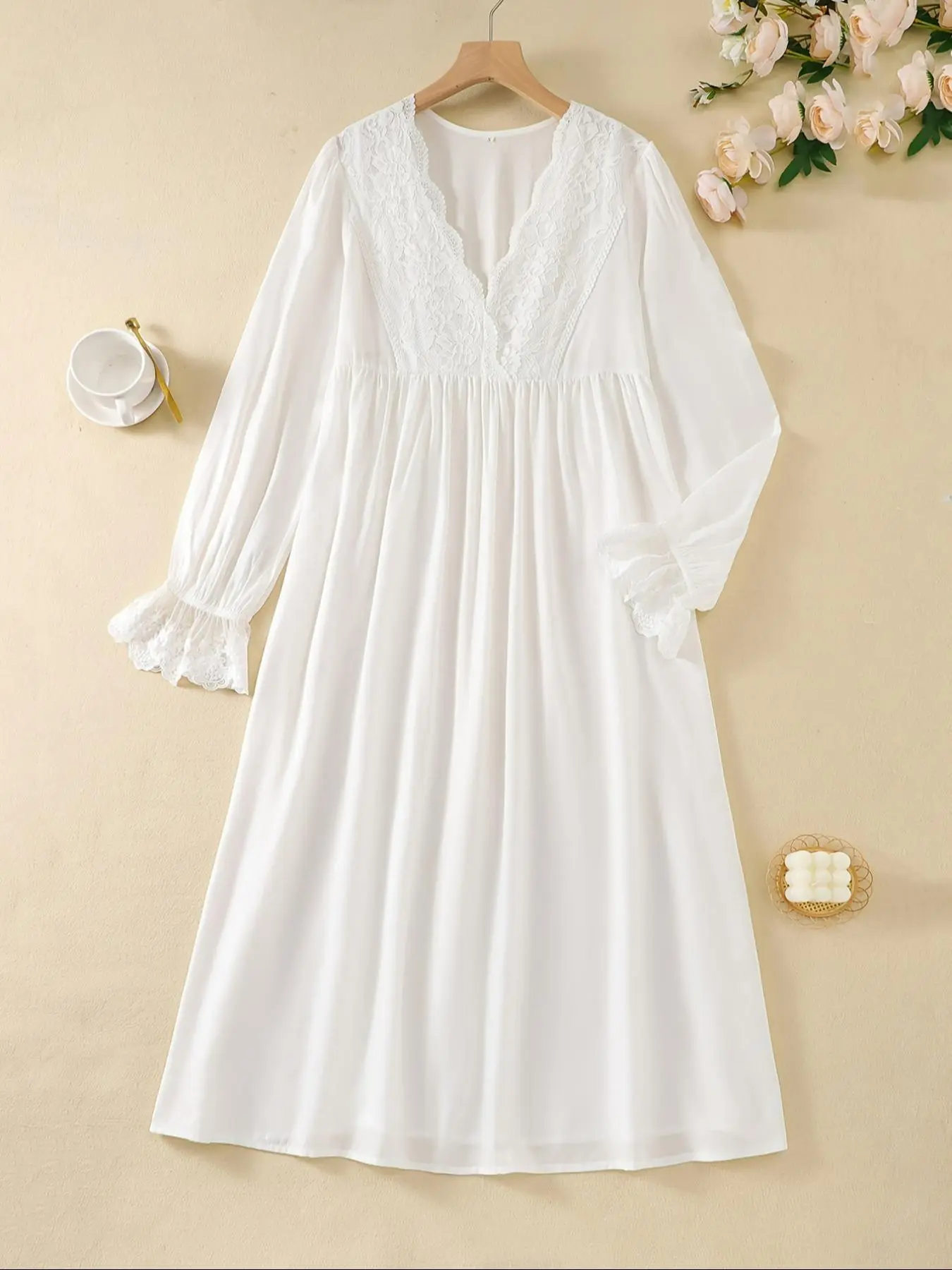 Women's Contrast Lace Ruffle Flounce Sleeve Nightdress, Casual Soft Comfortable V Neck Long Sleeve Nightgown for Spring & Fall, Ladies Sleepwear for Indoor Wear
