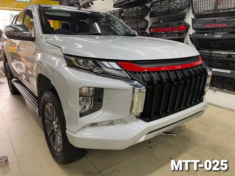 Mặt Calang xe Mitsubishi Triton đời 2019 tới 2023 4
