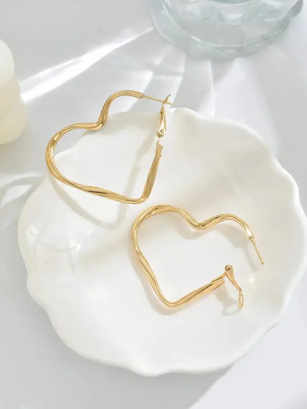 Fashionable Heart Shaped Hollow Out Design Hoop Earrings, Fashion Jewelry for Party, Daily Clothing Decor, Trendy All-match & Exquisite Jewelry for Birthday Gift, Valentine's Day, Gift, Accessories for Women 4