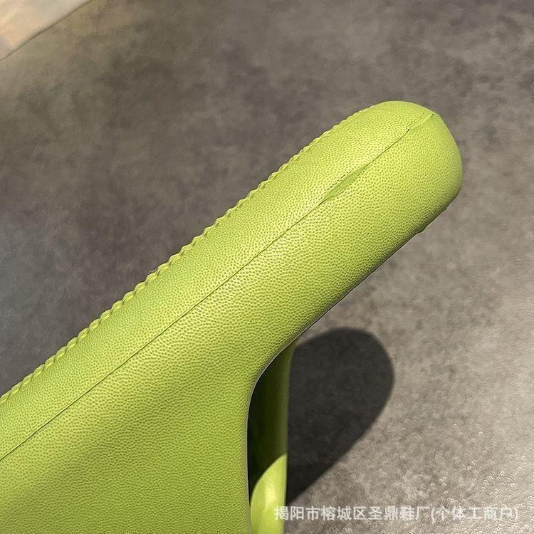Product Introduction of 2025 New Couple Slippers for Women, Outdoor Wear, Soft Sole, Summer, Autumn, Winter, EVA Thick Sole, Indoor Non-Slip Slippers kate middleton wedge heels slipper  women 13