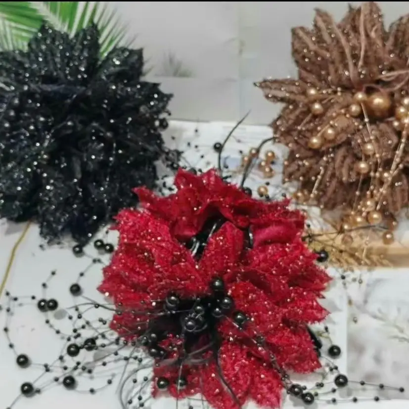 Combo 3kẹp hoa nhũ lấp lánh .tua rua mix ngọc trai .có 3 màu ( đỏ -nâu -đen) kiểu dáng dễ thương