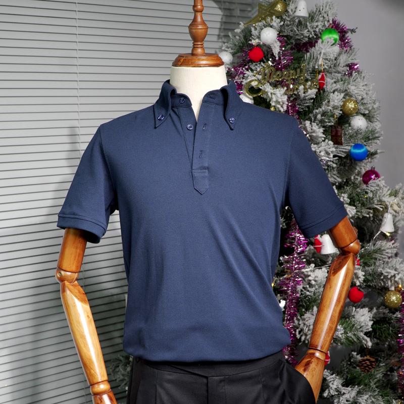 áo thun polo nam Lucky Men màu xanh navy thiết kế cổ button down, chất vải cotton thoáng mát, sang trọng cho nam