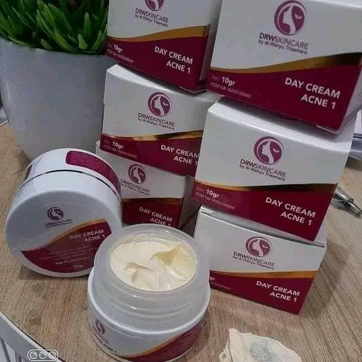 DAY CREAM ACNE 1. / CREAM SIANG ACNE 1 DRW SKINCARE BPOM Berminyak Perawatan Wajah Berjerawat Bruntusan 1
