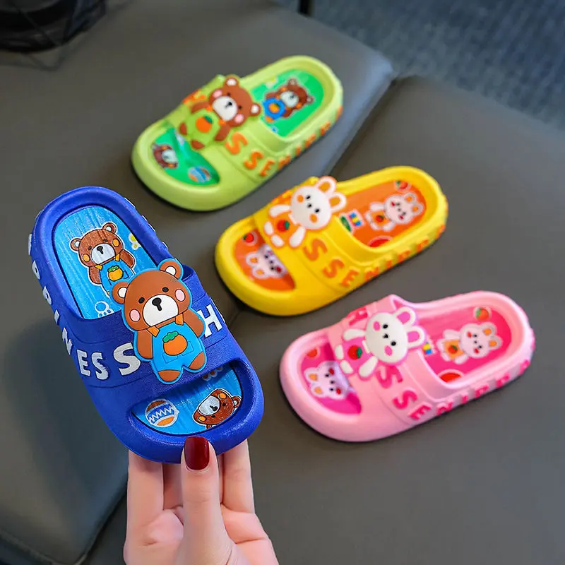 Dép Lê Trẻ Em Mùa Hè Cô Gái Hoạt Hình Dễ Thương Trong Nhà Đế Mềm Chống Trượt Bé Trai Squishy Cảm Giác Trẻ Em Dép