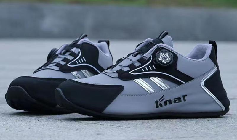 Product Introduction of Men's Shoes New Sports Casual Shoes Student Riding Sneakers Rotating Button Toe-Wrapped Shoes Fashionable Breathable Daddy Shoes Closed Runner Trainers Training Running Walking Shoes Footwear 7