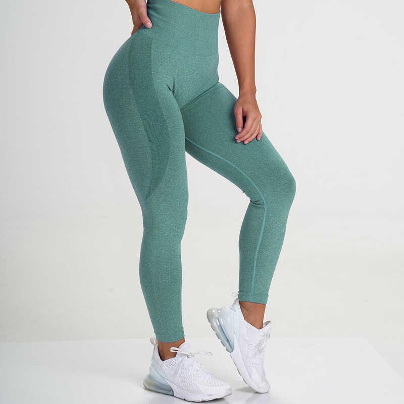Product Introduction of Seamless Knitted Small Crescent Breathable Quick Drying Fitness High Waist Peach Tight Elastic Hip Lifting Yoga Pants 26