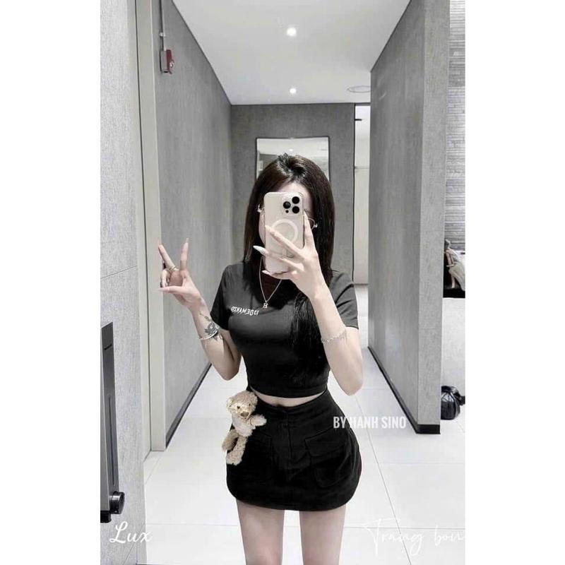 SET ÁO THUN TAY NGẮN PHỐI CHÂN VÁY TÚI HỘP DÁNG A KÈM GẤU ĐEN TRẮNG 7