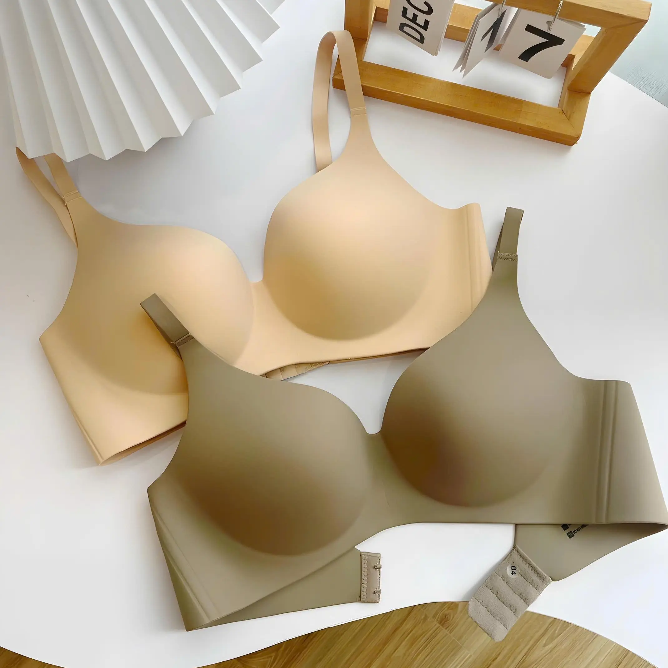 Áo lót BIGSIZE mút mỏng nâng vòng 1, áo bra nữ cup C không lộ viền không gọng chất đúc su 2578 Women