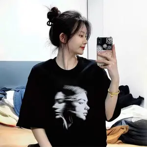 Kaos Lengan Pendek Wanita Terbaru dengan Motif Cetak, Tren Musim Gugur, Potongan Longgar, Gaya Korea, Leher Bulat, Atasan Kasual untuk Pasangan, Modis untuk Pria dan Wanita