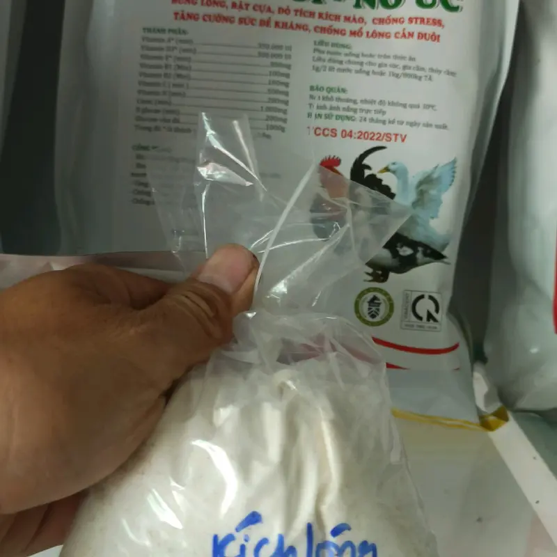 Siêu mọc lông, Bung đùi nở ức - gói lẻ 200g, sản phẩm dành cho gà vịt 4