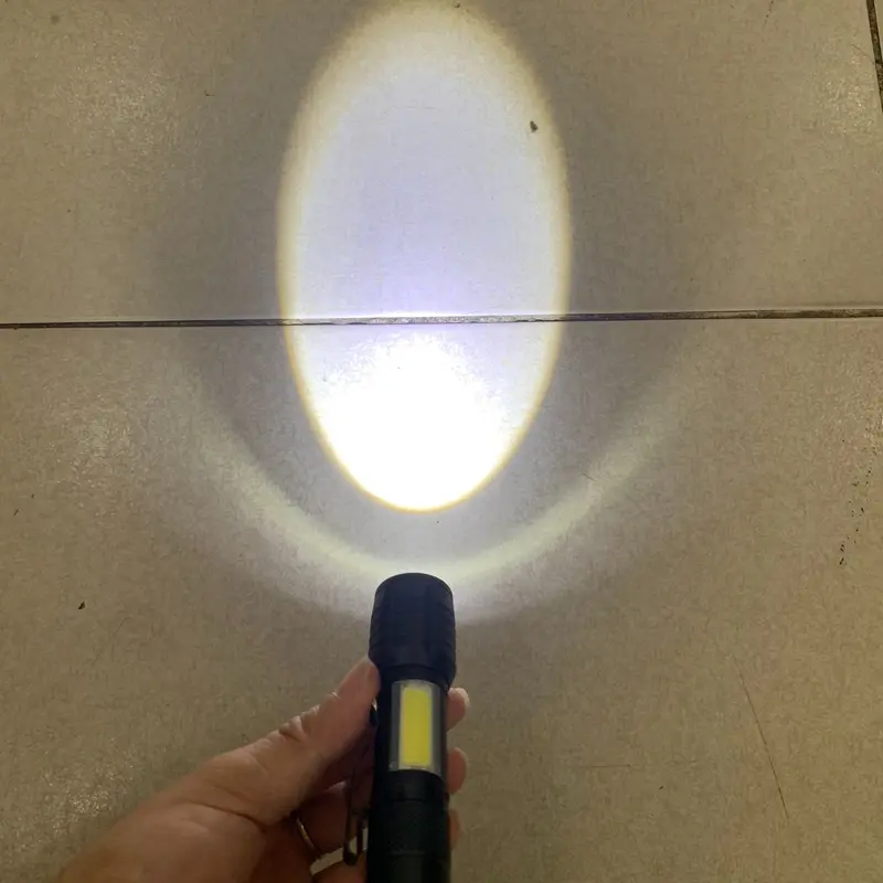 ĐÈN PIN CẦM TAY MINI T2, THIẾT KẾ THÂN HỢP KIM NHÔM NHỎ GỌN 10CM - 3 CHẾ ĐỘ SÁNG CÓ ZOOM XA GẦN - SẠC USB SIÊU TIỆN. 3