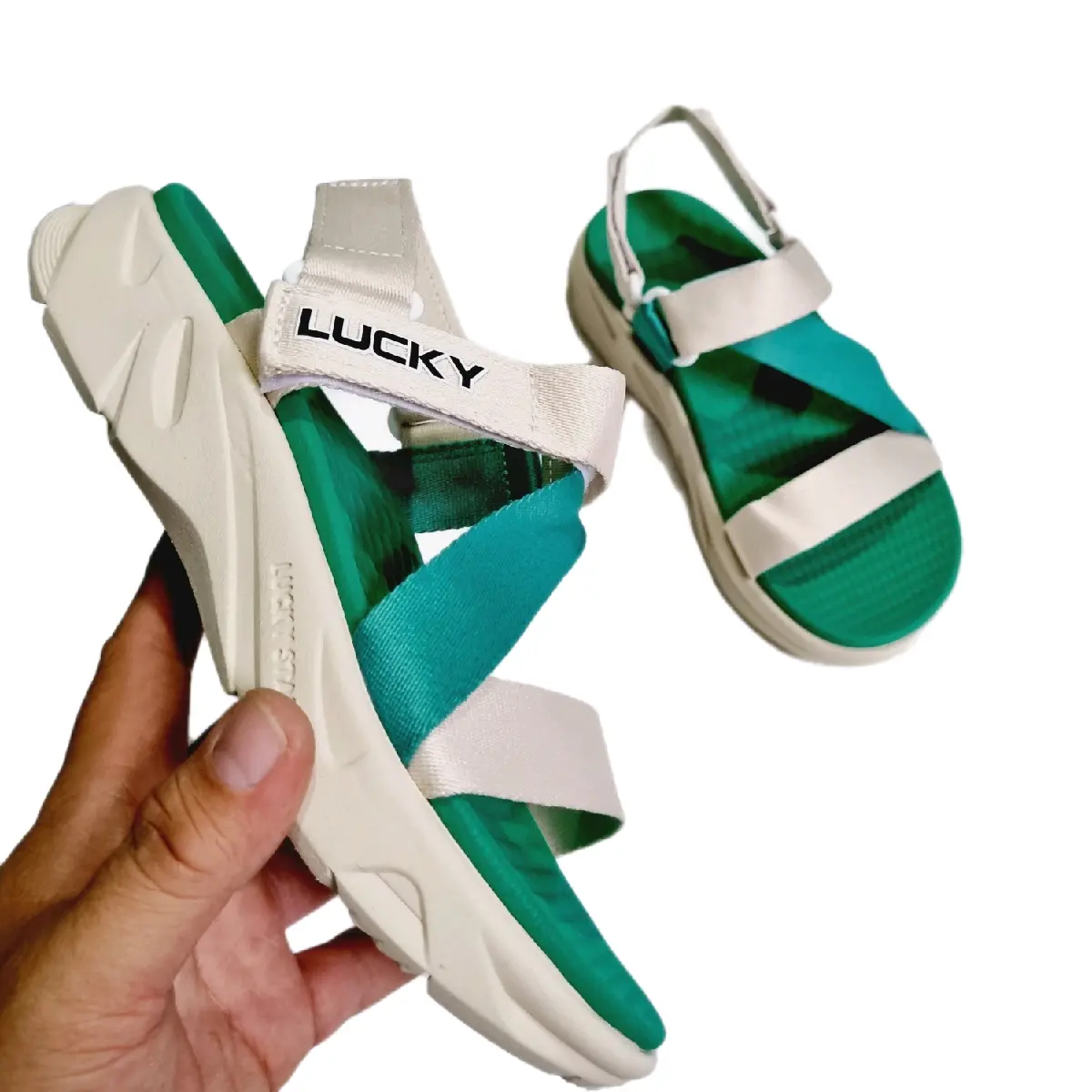 shandal lucky,  quai hậu học sinh