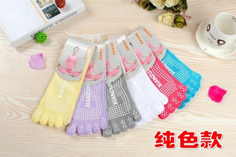 Product Introduction of Vớ Yoga Trên Không, Thể Dục Chuyên Nghiệp, Vớ Chống Trượt Silicon Trampoline, Vớ Năm Ngón, Thích Hợp Cho Thể Thao, Thấm Hút Mồ Hôi, Dành Cho Nữ, Tất Cả Các Mùa 15