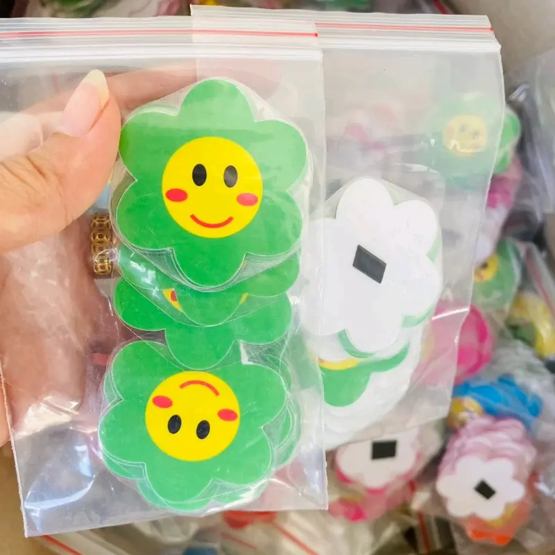 Combo 20 Hoa Nam Châm 5cm ép Plastic dùng để tích điểm khen thưởng và dạy học 3