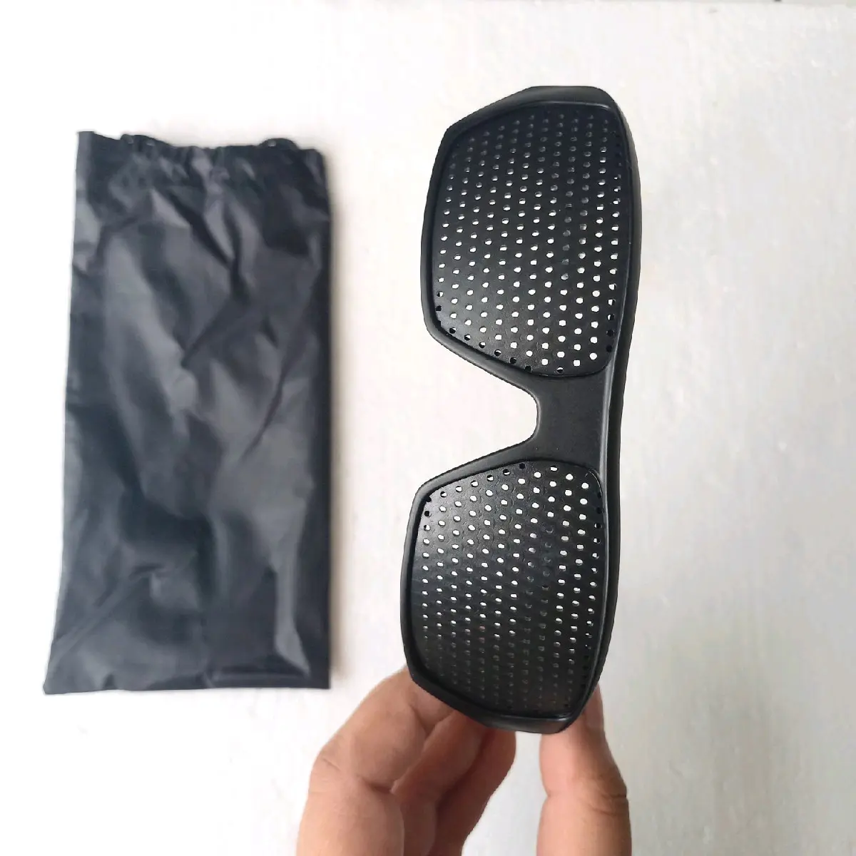 Kacamata Terapi Pinhole Kacamata Terapi Kacamata Kesehatan Mata  Deskripsi: Kacamata Terapi Pinhole Glasses