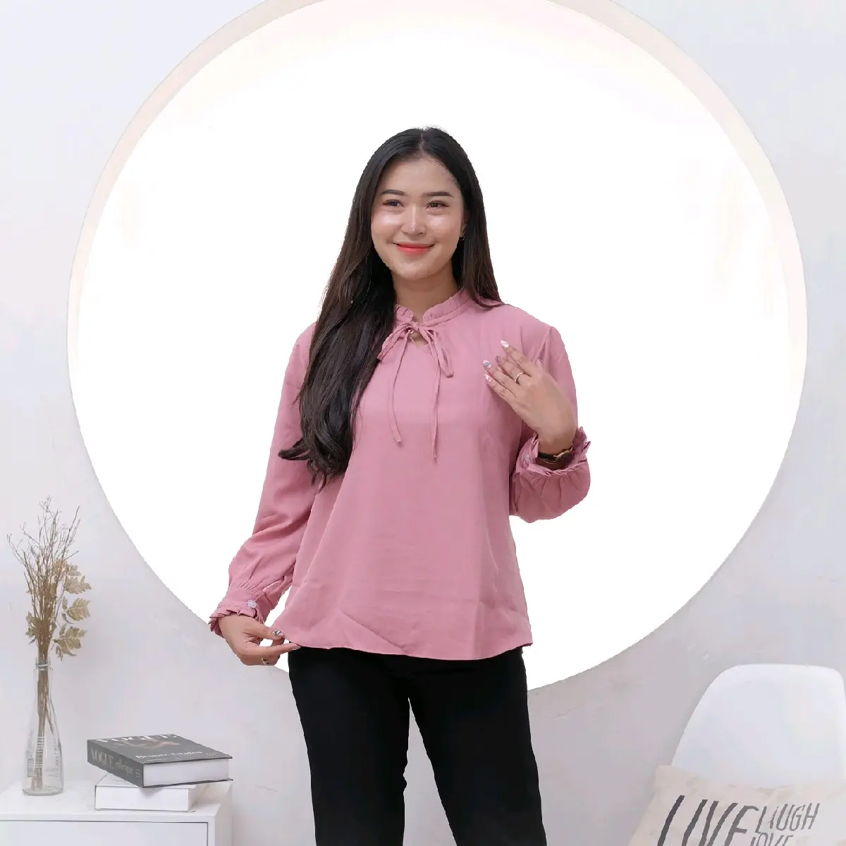 kuina blouse bahan syakila  Katun Santai Slim-fitting Polos Hitam Putih Casual Nyaman Kantor