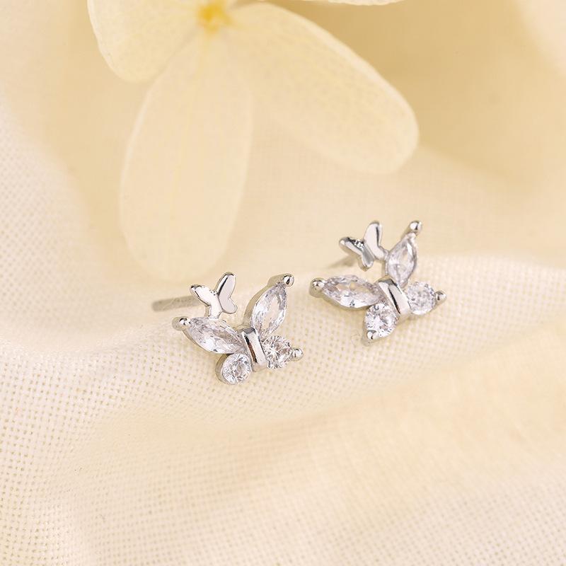 Product Introduction of Vòng tai bướm zircon siêu ngon – Màu sắc tươi hè, dễ mặc hàng ngày 0