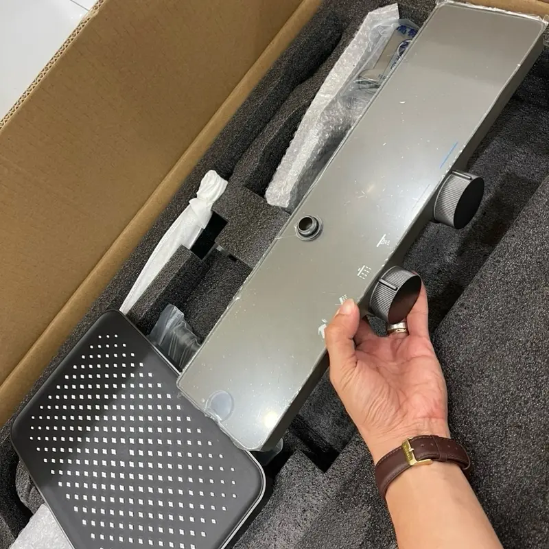 Sen cây tắm có hiệu chỉnh nóng lạnh và đủ chức năng 5