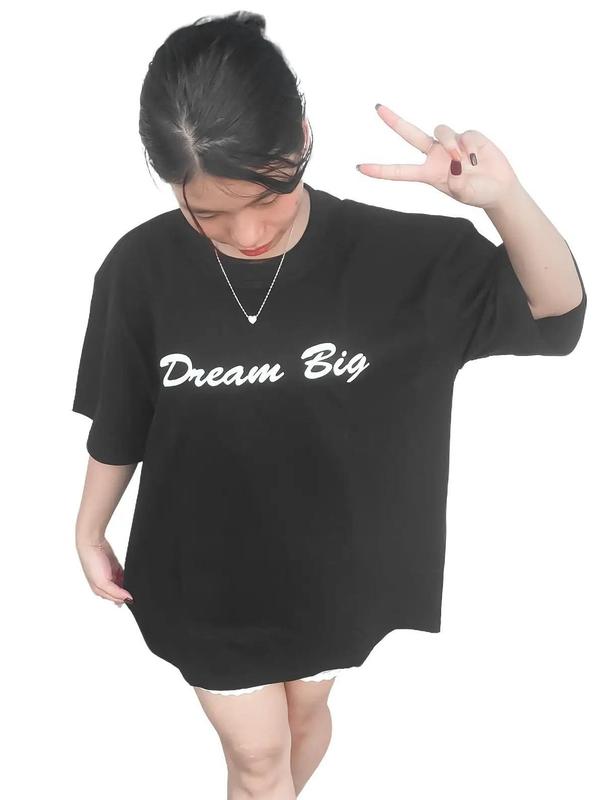 Áo thun 【 đen 】 [DREAM BIG] nam nữ, form rộng, 100 % cotton,  freesize < 75 Kg Cổ Tròn Menswear Unisex  đễ thương Top Women Voi áo  hiha áo áo  dương dominic dopamine 2