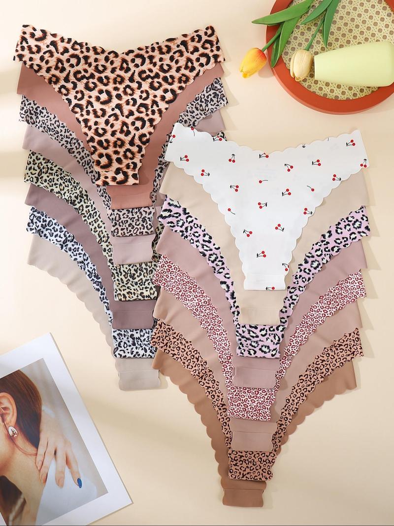 Product Introduction of Women's Leopard Print Panty, Soft Comfy Breathable Seamless Knicker for Daily Wear, Underwear for All Seasons 2