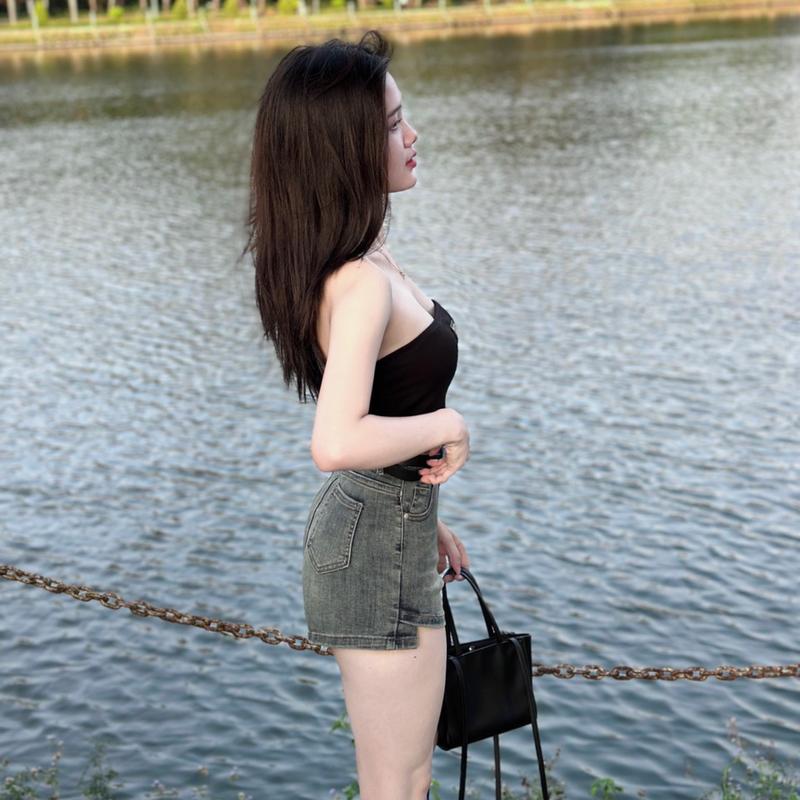 Product Introduction of Quần short jean nữ ôm rách lai PLQ247 5