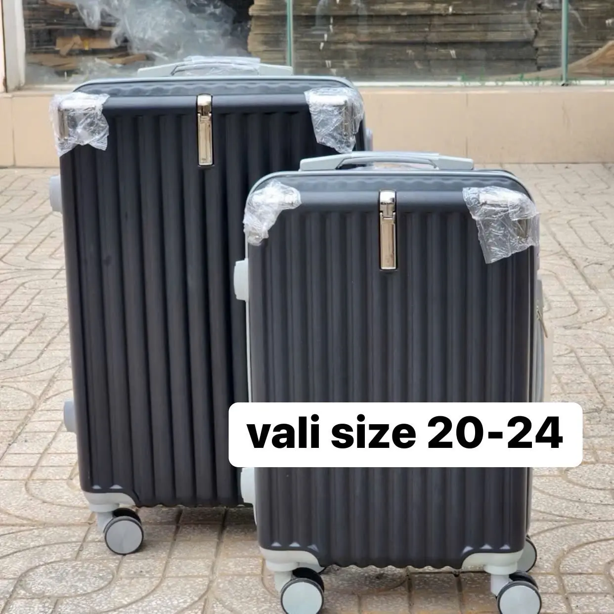 Vali du lịch size 20-24 / vali kéo- có móc treo