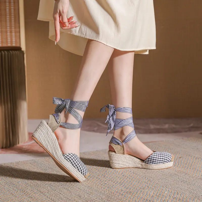 2025 European and American Fashion Hot Girl Style Straw Woven Wedge Sandals for Women, Wear-Resistant Platform Height Increasing Non-Slip Holiday Shoes, in Stock and Fast Delivery Bohemian Style Home Outdoor Shoes, Slimming and Versatile