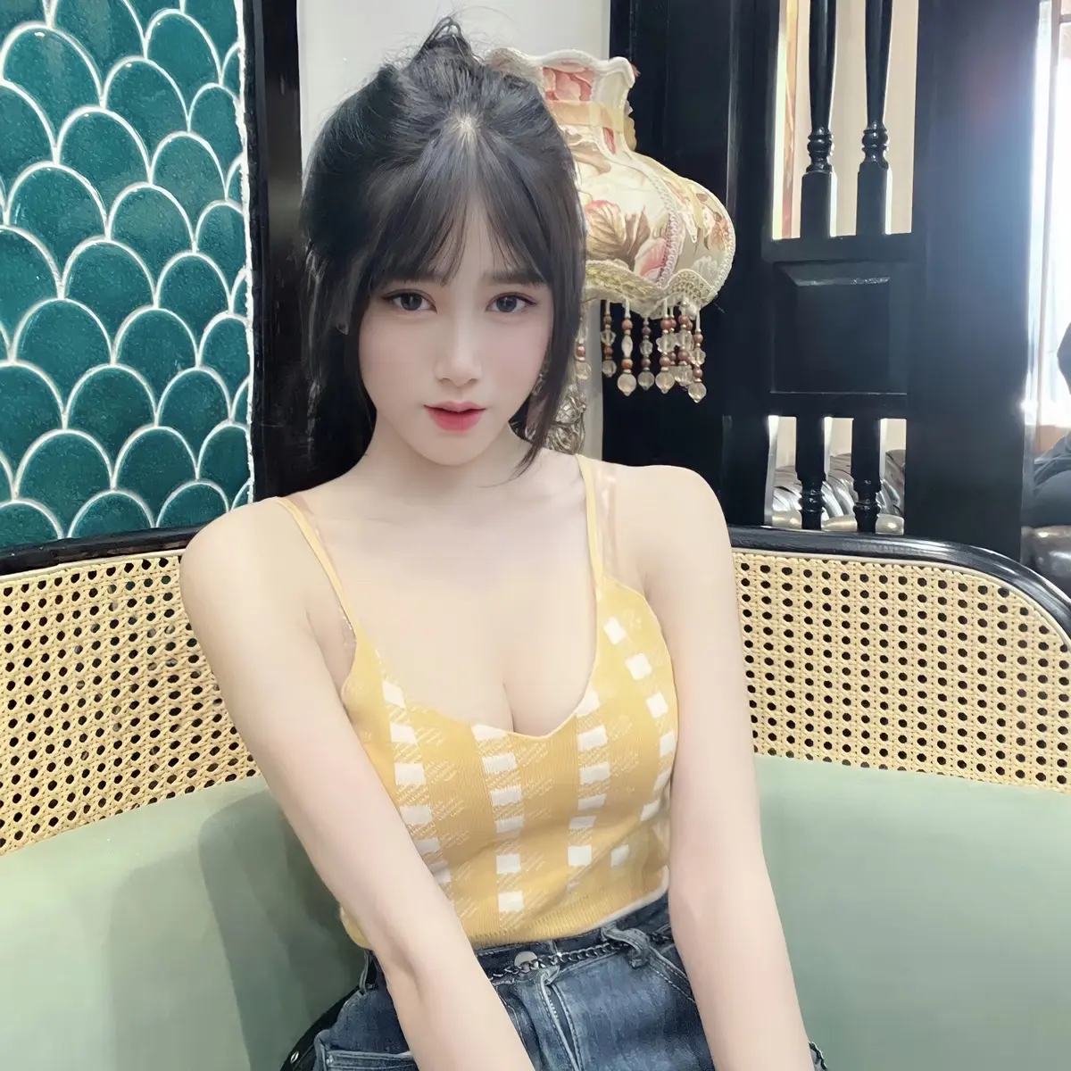 Áo len 2s kẻ vàng