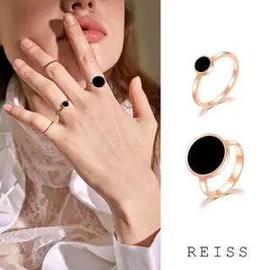 Cincin Titanium  Premium Lapis Emas 18k  Bentuk Bulat Warna Hitam Bulgar