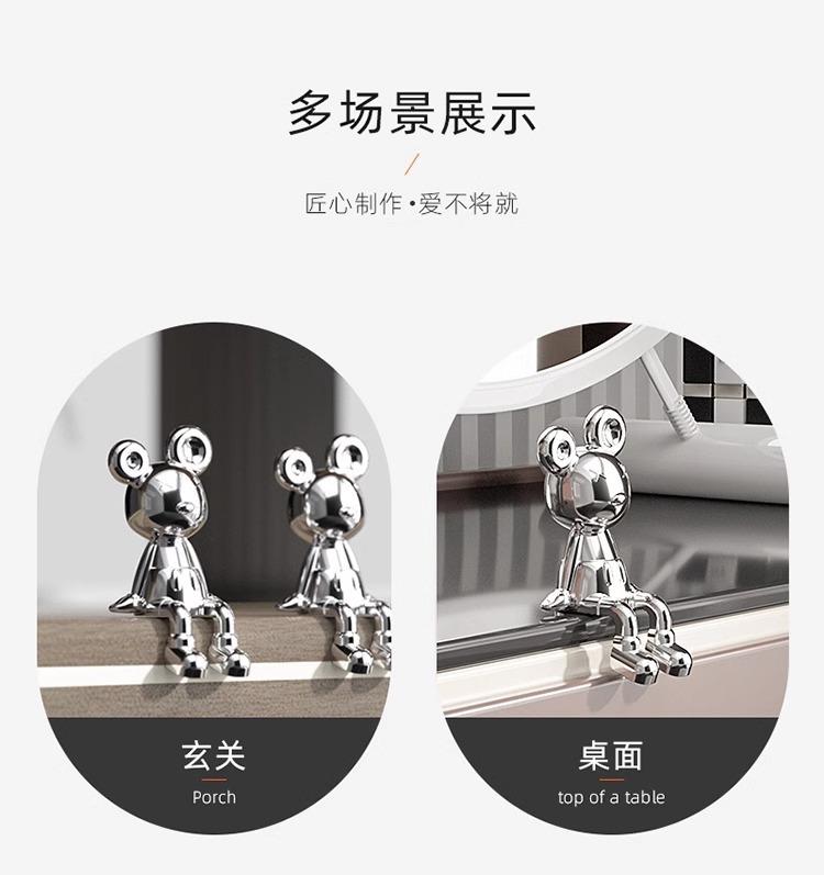 Product Introduction of Mô Hình Mạ Điện Ngồi Hoạt Hình, Đồ Trang Trí Nhỏ Giá Cả Phải Chăng, Sang Trọng Cao Cấp, Thích Hợp Cho Phòng Khách, Tủ TV, Tủ Rượu, Đồ Trang Trí Lối Vào, Phong Cách Người Nổi Tiếng Trên Internet, 1 Cái Decor Tượng 7