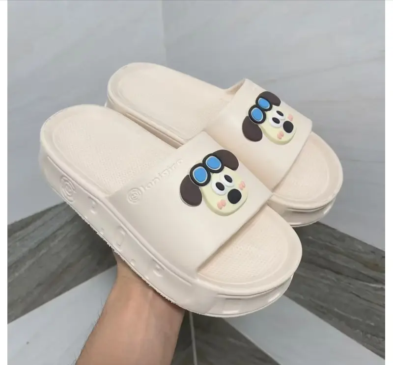 ( Tặng 01 Đôi tất ) Dép bánh mì có gắn sticker  Siêu Dễ thương Đế cao 4cm ( Lấy tất Trăng hay Đen ghi chú cho shop ạ ) DéP Slipper