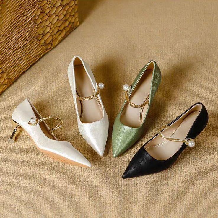 Product Introduction of Pointed Toe Stiletto High Heels for Women, New Chinese Style Mid-Heel Single Shoes, Soft Leather, Comfortable Fairy Style Mary Jane Shoes 21