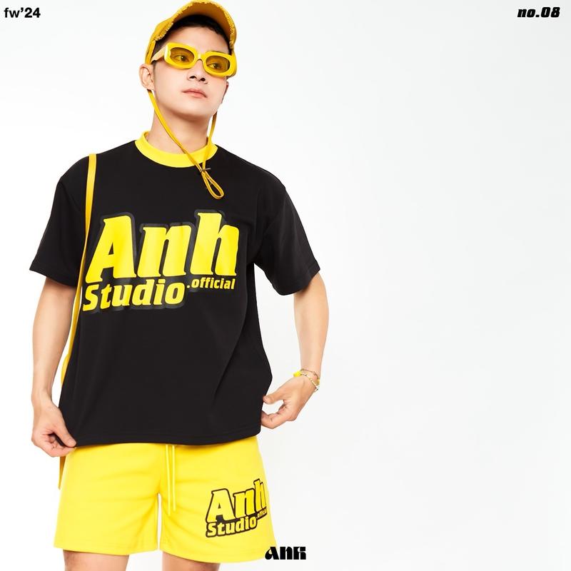 Set áo thun boxy teeshirt "Anhstudio.official" artwork in lụa, bo cổ vàng & Quần shorts ống rộng bogen | ANH STUDIO