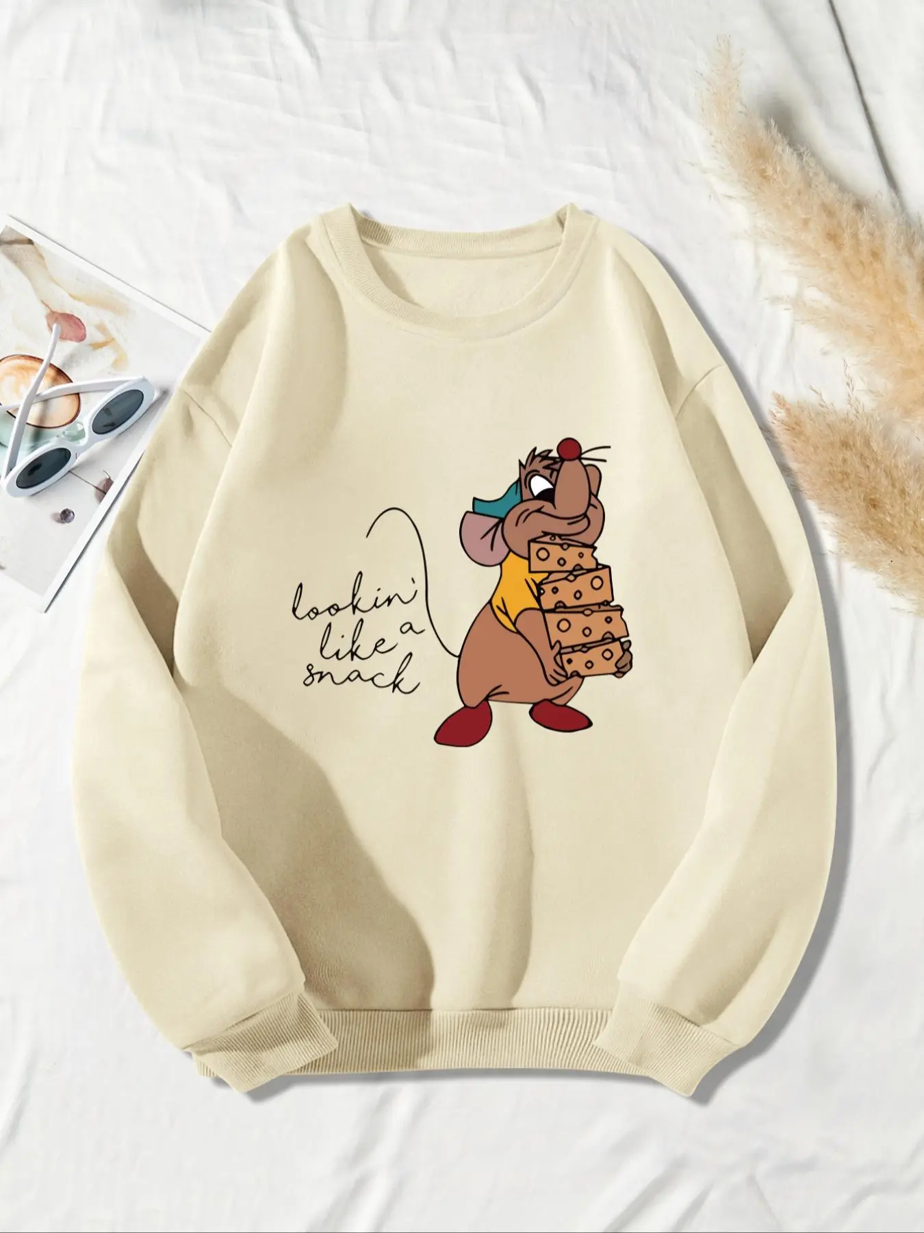 Women's Cartoon & Letter Print Drop Shoulder Thermal Lined Sweatshirt, Casual Long Sleeve Round Neck Pullover for Fall & Winter, Ladies Clothes for Daily Wear
