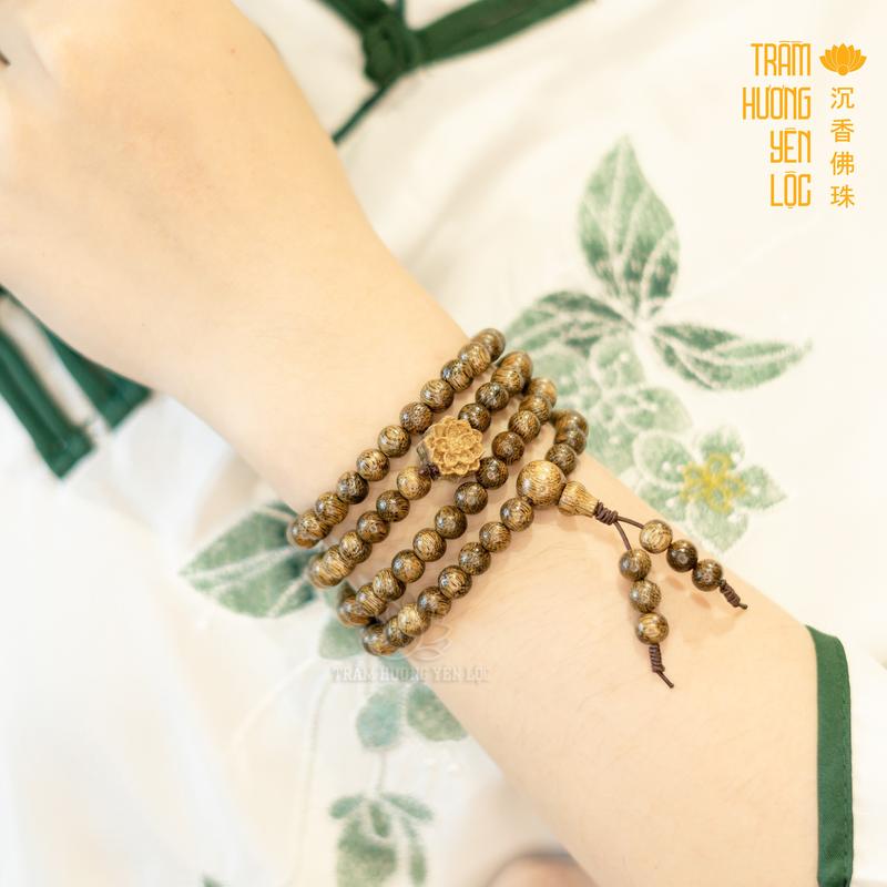 Vòng Gỗ 108 Hạt Trầm Hương Mix Hoa Sen Trầm Hương Yên Lộc THYL025 Đồ Gỗ Tự Làm (Mua một, tặng một Hộp Gấm, dây dự phòng, 2 hạt trầm)