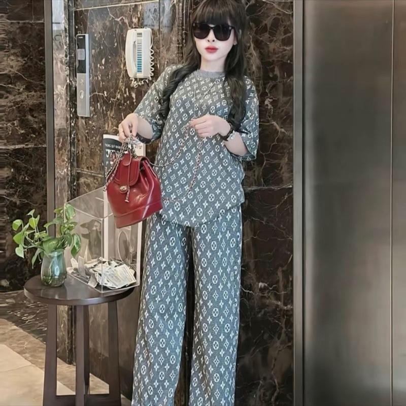 Sét bộ áo cộc phối quần xuông hoạ tiết hoa freesize 45-58kg mặc 2