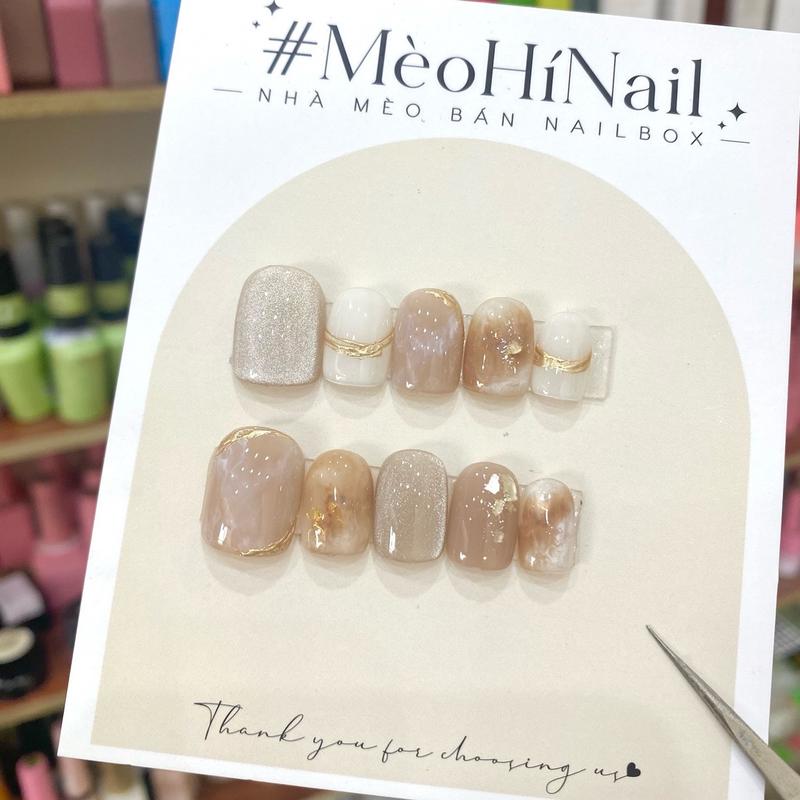 Nailbox tone thạch phối mắt mèo moonlight nâu , loang vân