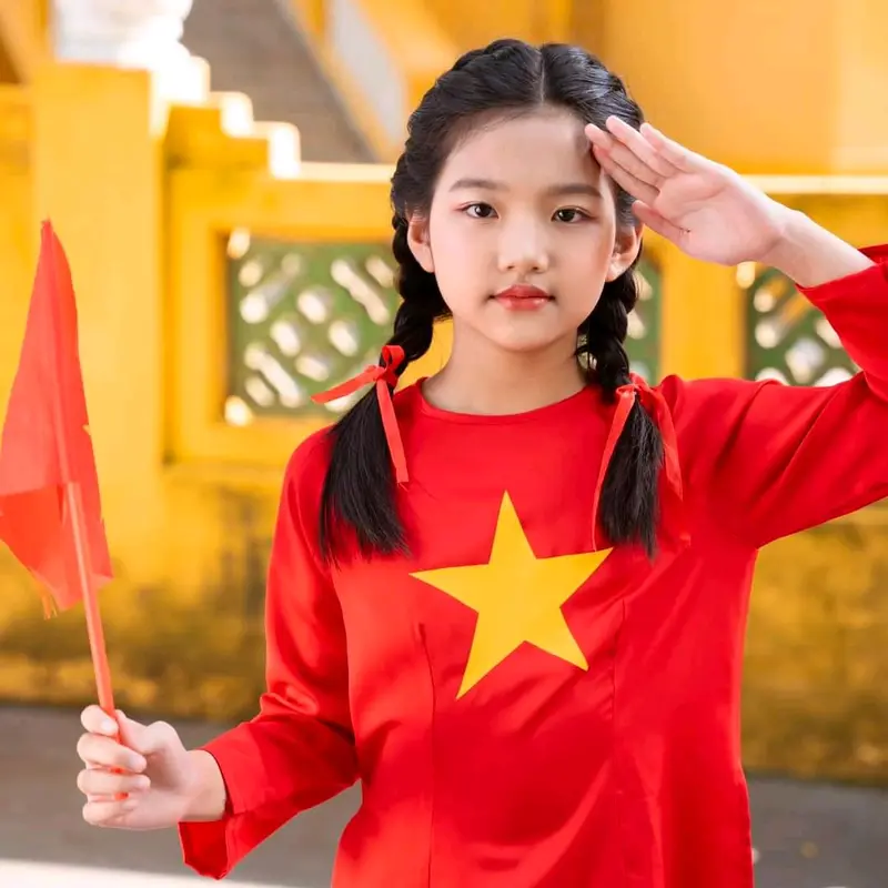 Áo dài Cờ Đỏ Sao Vàng Việt Nam dành cho bé gái chất liệu lụa tông đỏ tươi và vàng 0