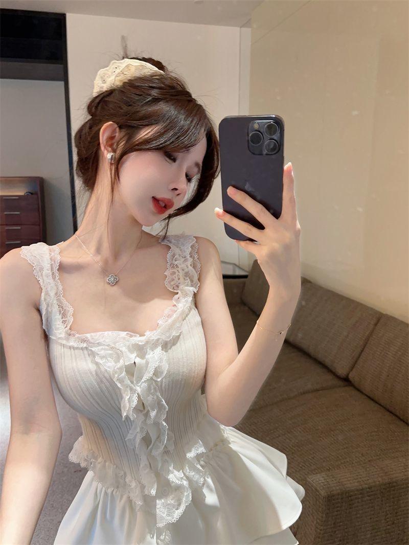Product Introduction of French style sweet and spicy gentle lace camisole vest for women, worn inside and outside, irregular short sleeveless top Womenswear Tube Lingerie Comfort 9